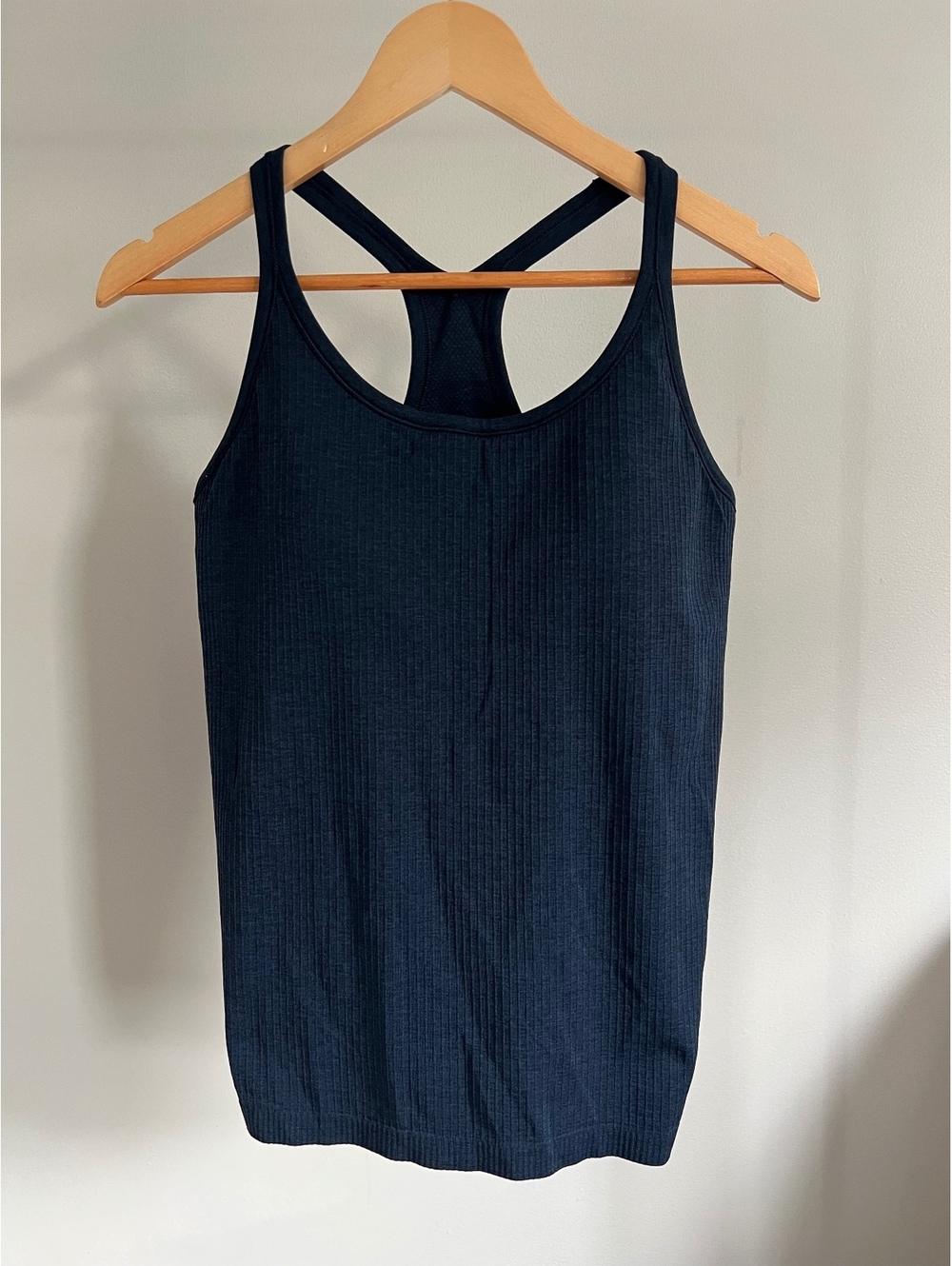 Lululemon Ribbed Racerback Tank Top Built-In Bra Navy Blue Size 10
